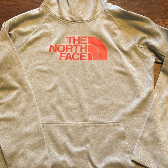 The North Face Women's Grey and Red Hoodie Large - Picture 8 of 11